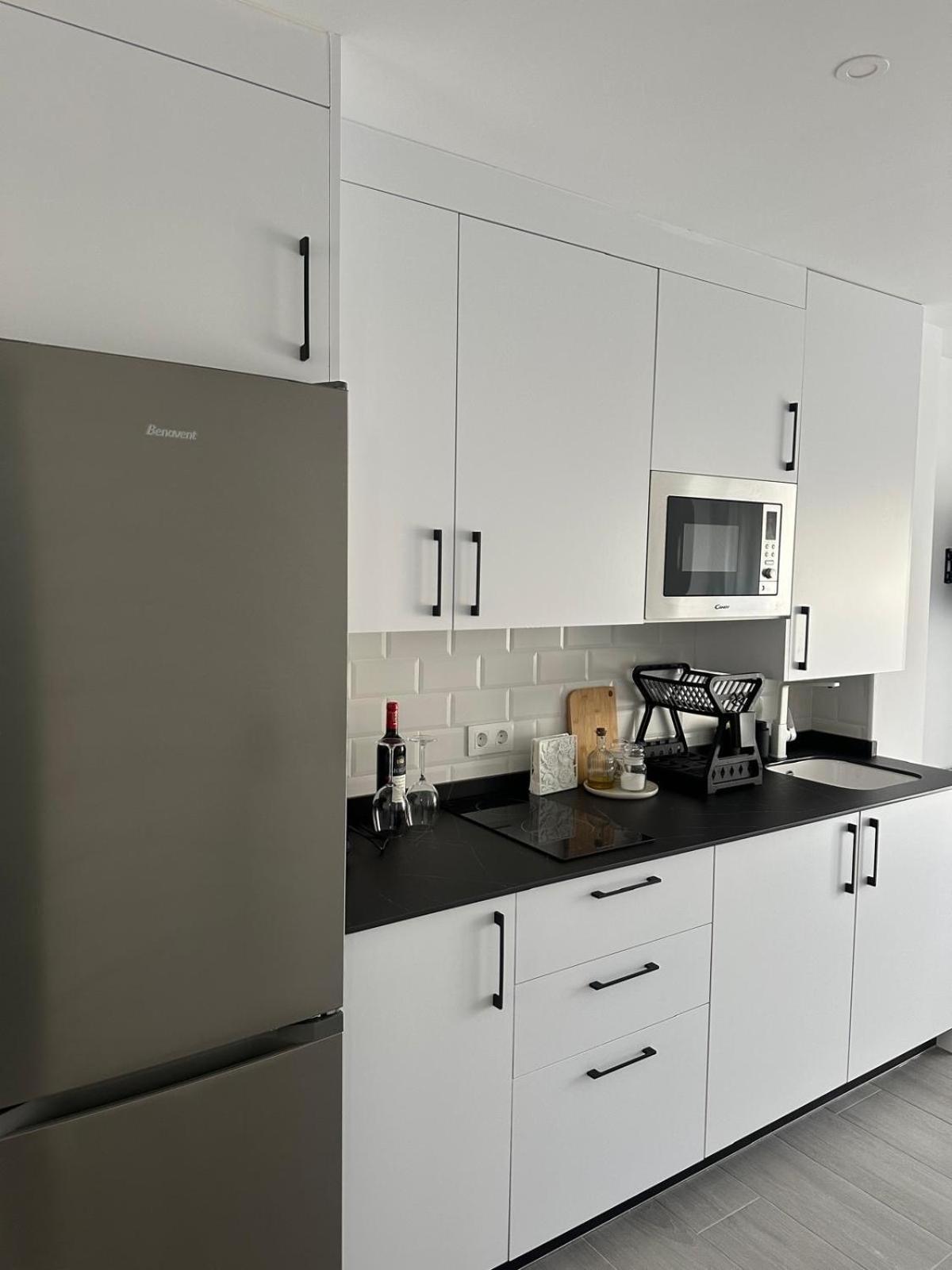 Apartamento Maui Beach En El Palo มาลากา ภายนอก รูปภาพ