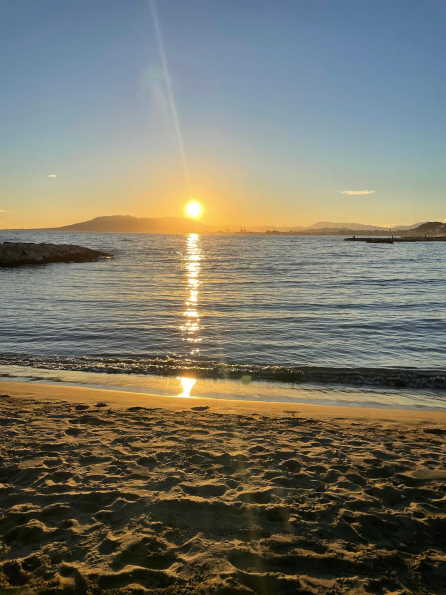Apartamento Maui Beach En El Palo มาลากา ภายนอก รูปภาพ